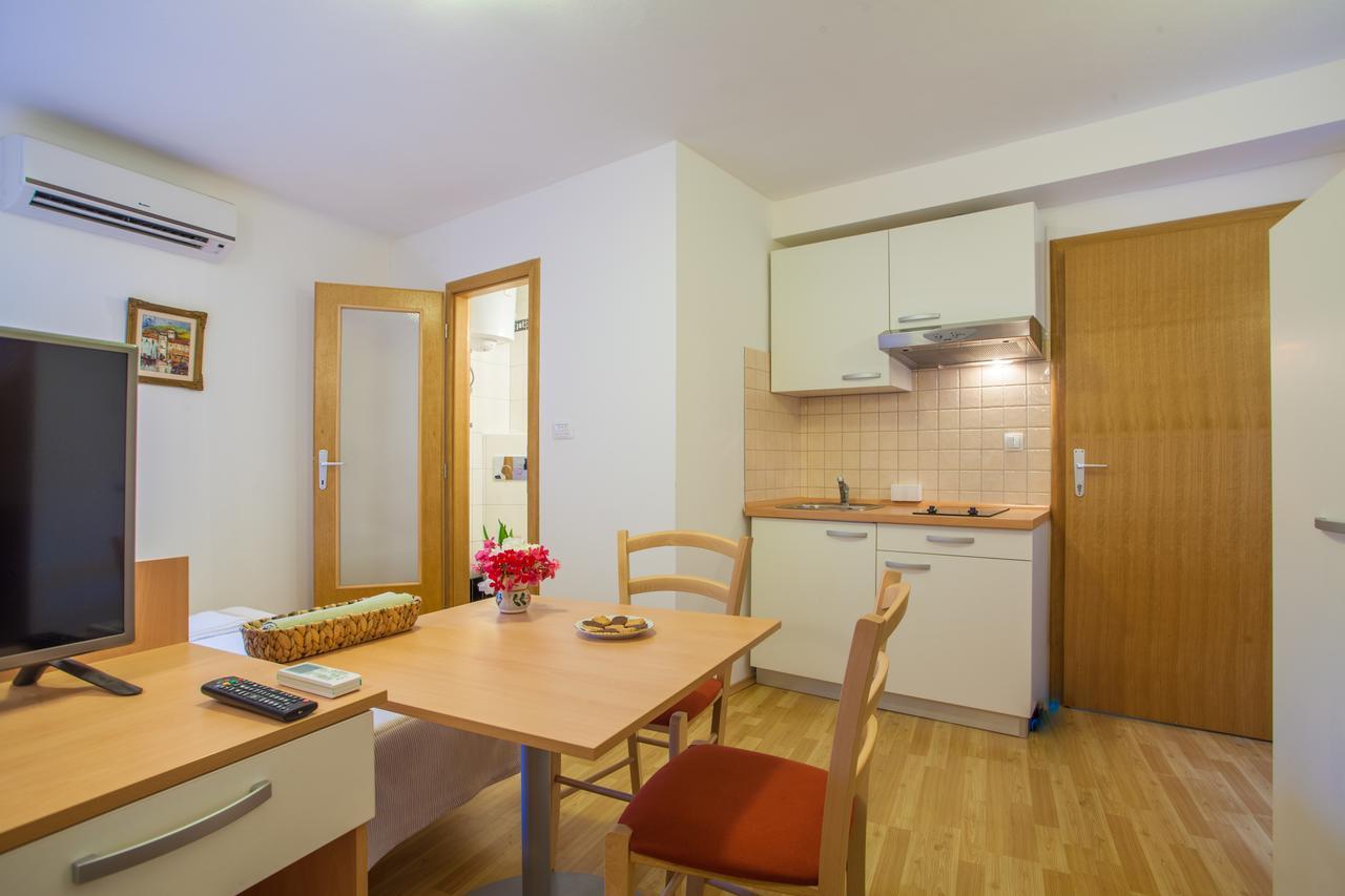 Apartments Calma Црес Экстерьер фото